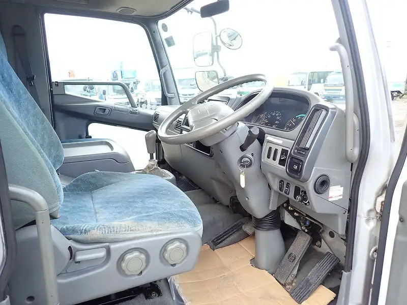 三菱 ファイター 中型/増トン 車両重機運搬 ウインチ KL-FK61HJZの中古トラック画像11