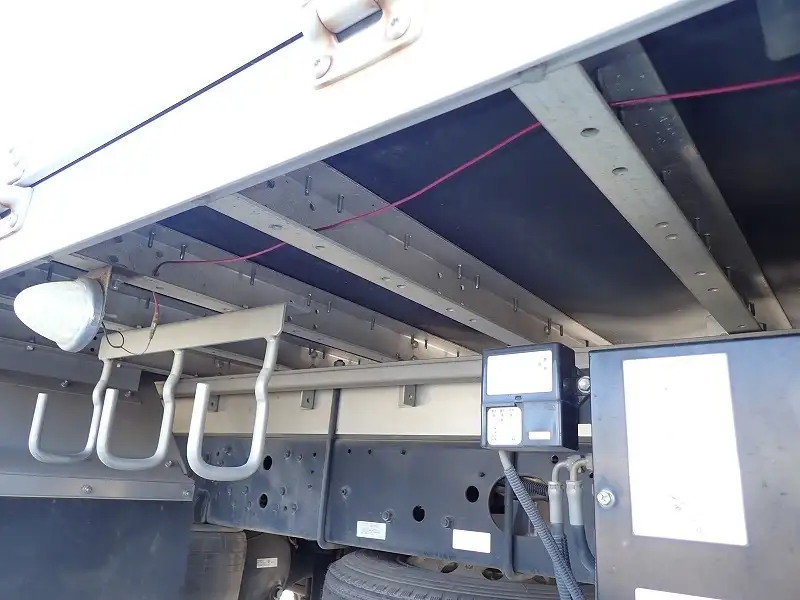 三菱 ファイター 中型/増トン ウイング パワーゲート エアサスの中古トラック画像16