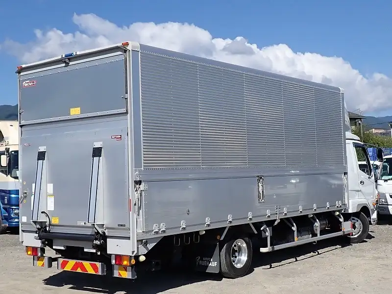 三菱 ファイター 中型/増トン ウイング パワーゲート エアサスの中古トラック画像3