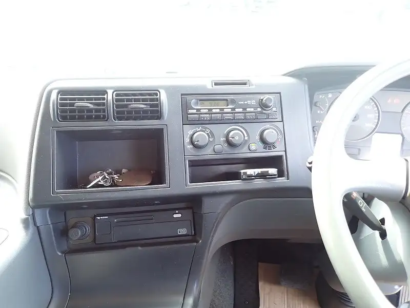 三菱 スーパーグレート 大型 平ボディ 床鉄板 LKG-FU50VYの中古トラック画像13