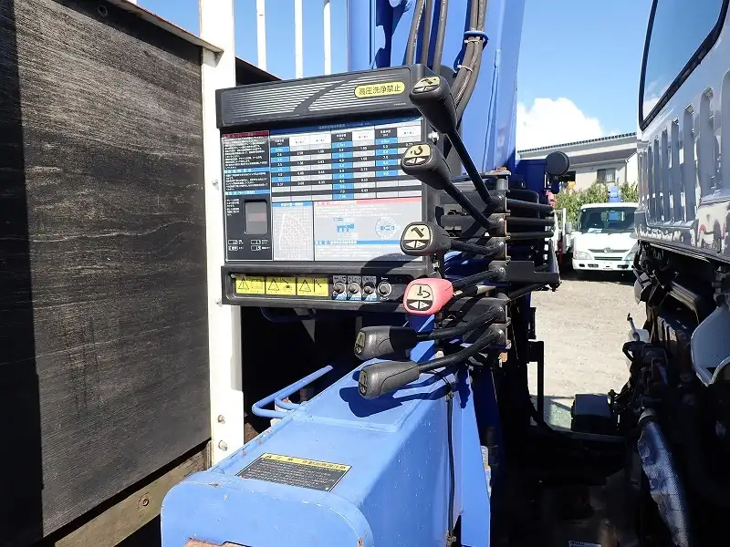 いすゞ フォワード 中型/増トン クレーン付 4段 ラジコンの中古トラック画像11