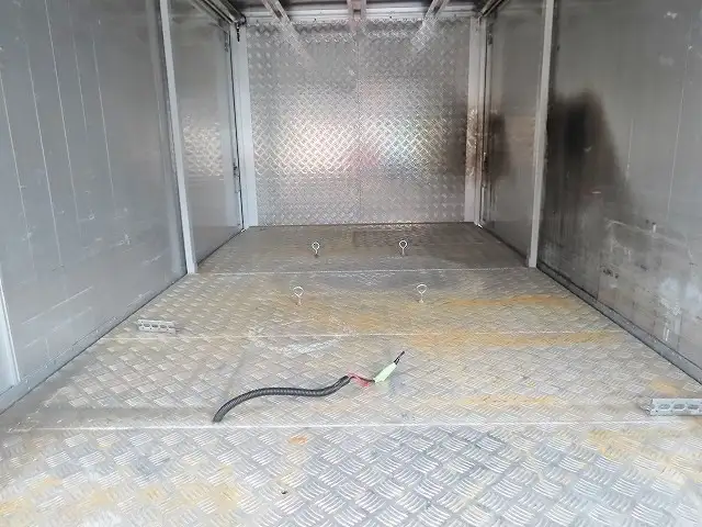 日野 デュトロ 小型 アルミバン ボトルカー サイドドアの中古トラック画像3