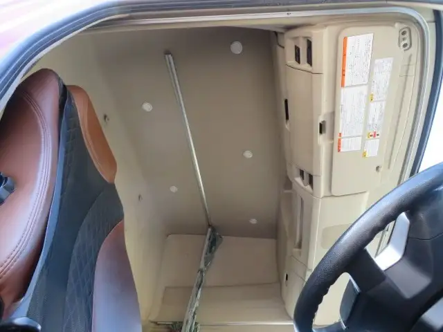 日野 プロフィア 大型 ウイング ハイルーフ エアサスの中古トラック画像16