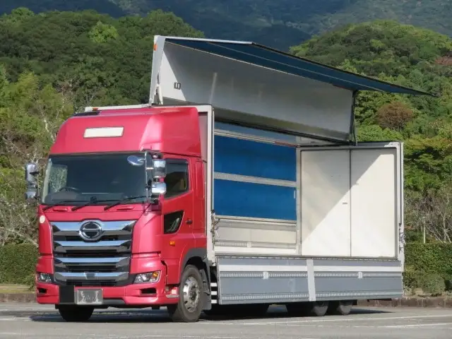日野 プロフィア 大型 ウイング ハイルーフ エアサスの中古トラック画像2