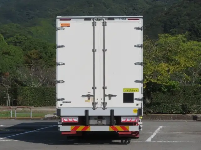 日野 プロフィア 大型 ウイング ハイルーフ エアサスの中古トラック画像6