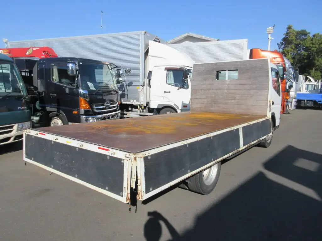 三菱 キャンター 小型 平ボディ 床鉄板 2PG-FEB80の中古トラック画像8