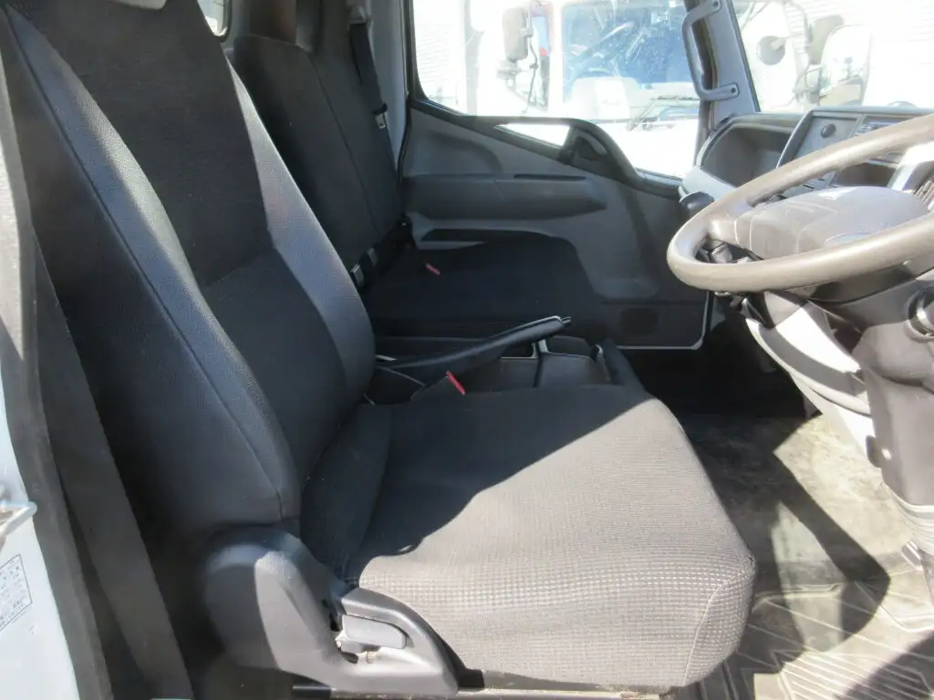 三菱 キャンター 小型 平ボディ 床鉄板 2PG-FEB80の中古トラック画像12