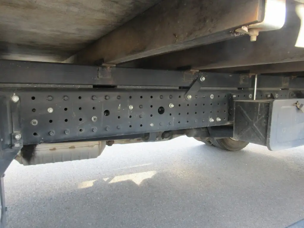 三菱 キャンター 小型 平ボディ 床鉄板 2PG-FEB80の中古トラック画像18