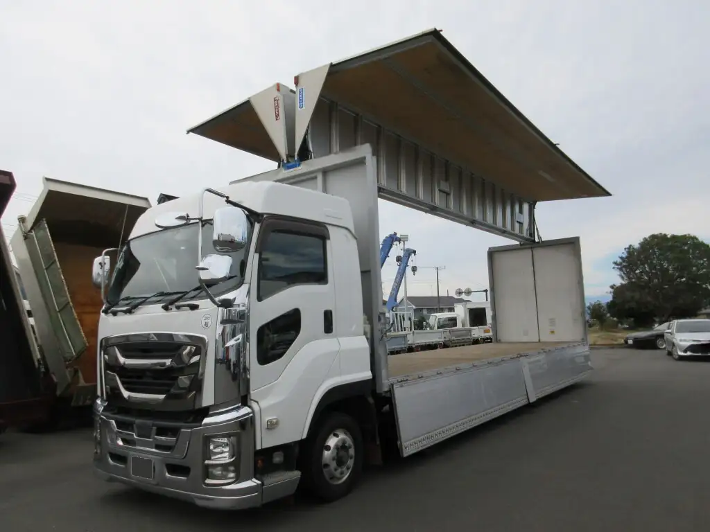 いすゞ ギガ 大型 ウイング ハイルーフ エアサス の中古トラック【車両No.199637】