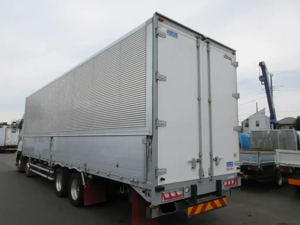 いすゞ ギガ 大型 ウイング ハイルーフ エアサスの中古トラック画像5