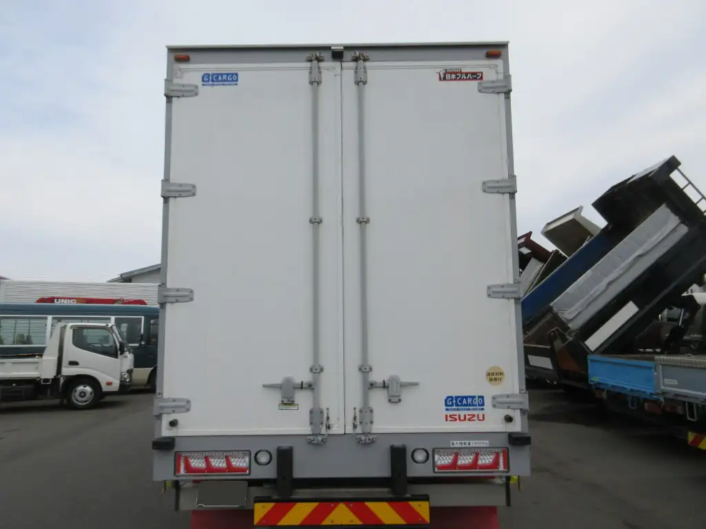 いすゞ ギガ 大型 ウイング ハイルーフ エアサスの中古トラック画像4