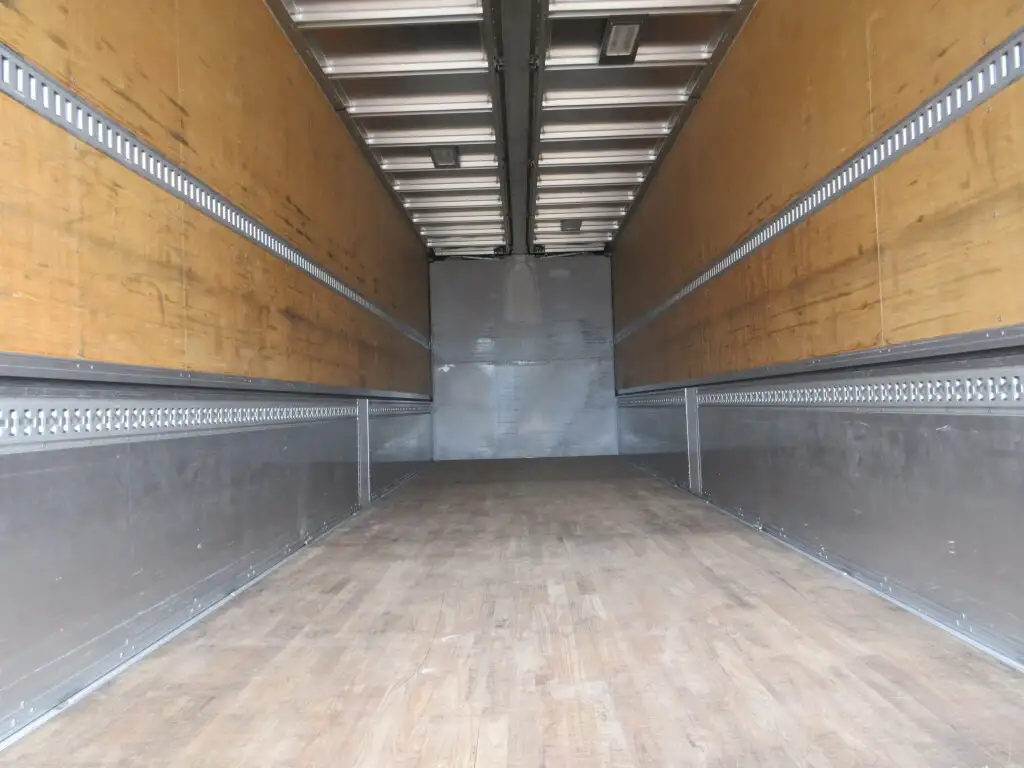 いすゞ ギガ 大型 ウイング ハイルーフ エアサスの中古トラック画像8