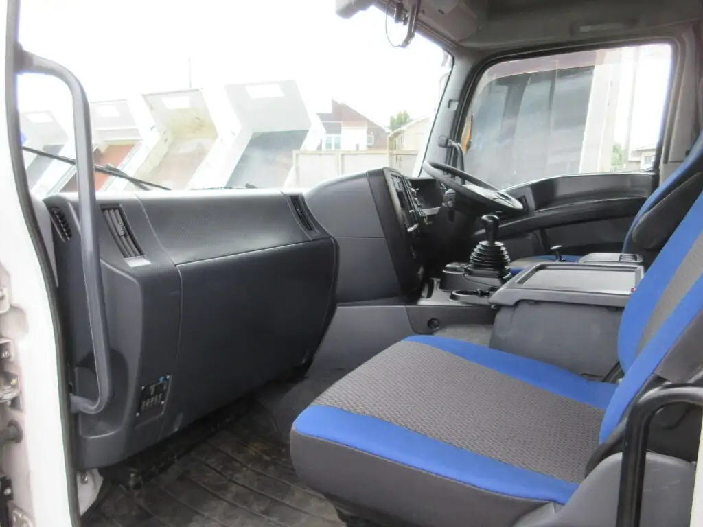 いすゞ ギガ 大型 ウイング ハイルーフ エアサスの中古トラック画像12