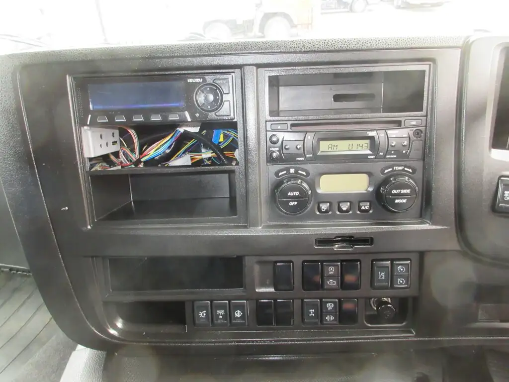 いすゞ ギガ 大型 ウイング ハイルーフ エアサスの中古トラック画像14