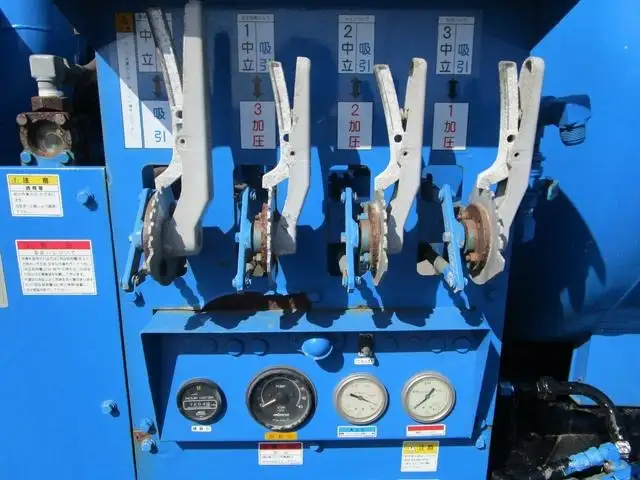 日野 レンジャー 中型/増トン タンク車 汚泥吸引車 ADG-FD7JEWAの中古トラック画像13