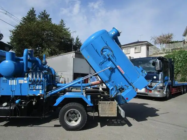 日野 レンジャー 中型/増トン タンク車 汚泥吸引車 ADG-FD7JEWAの中古トラック画像5