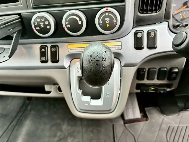 三菱 キャンター 小型 平ボディ カスタム 2PG-FEB90の中古トラック画像15