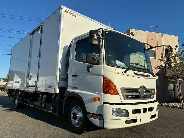 日野 レンジャー 中型/増トン アルミバン パワーゲート サイドドアの中古トラック画像2