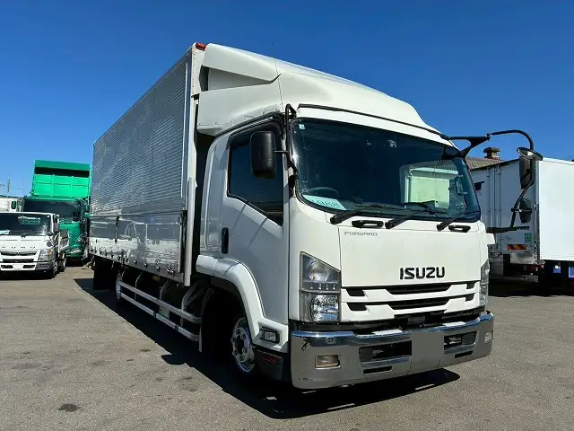 いすゞ フォワード 中型/増トン ウイング エアサス ベッドの中古トラック画像2