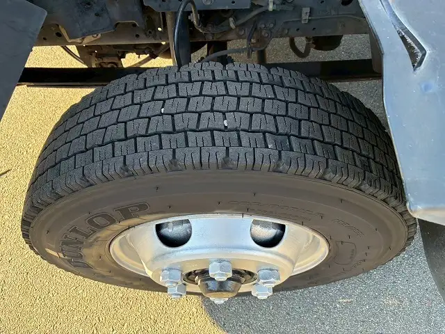 いすゞ フォワード 中型/増トン ウイング エアサス ベッドの中古トラック画像20