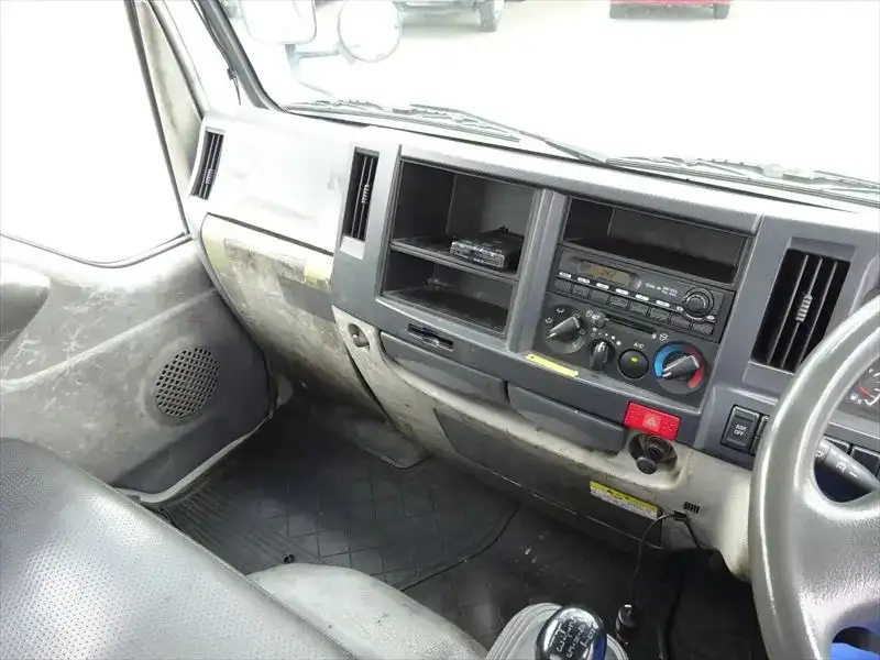 マツダ タイタン 小型 タンク車 バキューム BDG-LKR85Nの中古トラック画像14