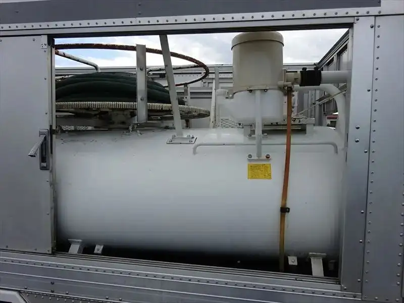 マツダ タイタン 小型 タンク車 バキューム BDG-LKR85Nの中古トラック画像10