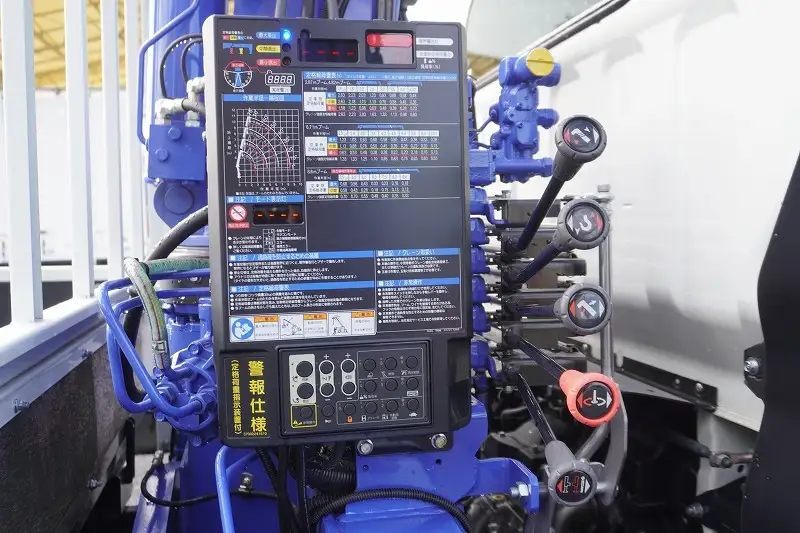 三菱 キャンター 小型 車両重機運搬 4段クレーン ラジコンの中古トラック画像6