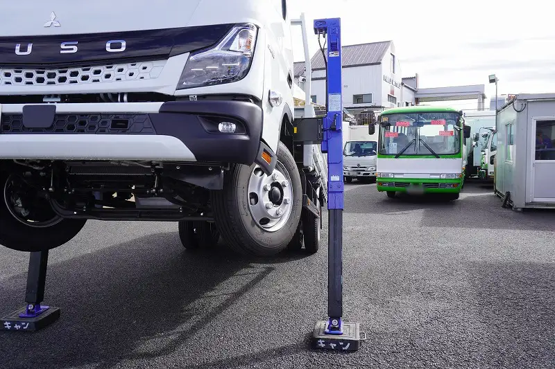 三菱 キャンター 小型 車両重機運搬 4段クレーン ラジコンの中古トラック画像8