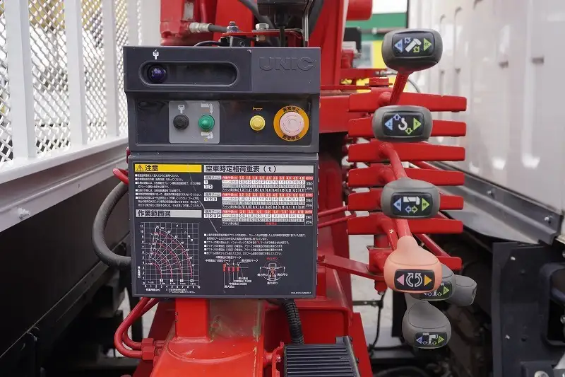 いすゞ エルフ 小型 クレーン付 4段 ラジコンの中古トラック画像7