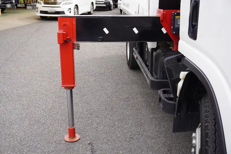 いすゞ エルフ 小型 クレーン付 4段 ラジコンの中古トラック画像9