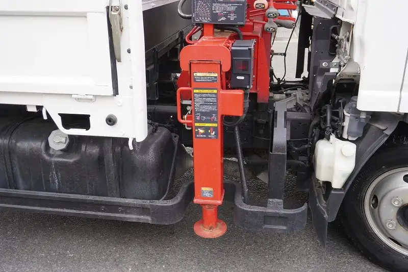 いすゞ エルフ 小型 クレーン付 4段 ラジコンの中古トラック画像8