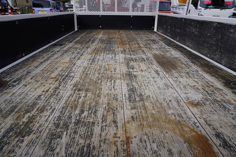 いすゞ エルフ 小型 クレーン付 4段 ラジコンの中古トラック画像4