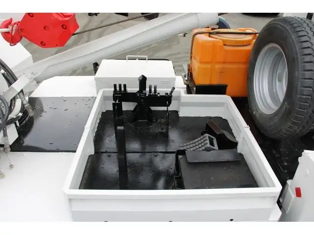 いすゞ エルフ 小型 高所・建柱車 建柱車 の中古トラック画像8