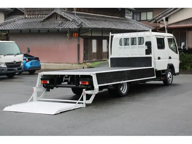 三菱 キャンター 小型 平ボディ Wキャブ パワーゲートの中古トラック画像4