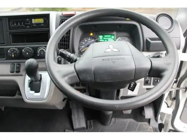 三菱 キャンター 小型 平ボディ Wキャブ パワーゲートの中古トラック画像10