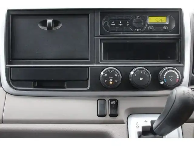 三菱 キャンター 小型 平ボディ Wキャブ パワーゲートの中古トラック画像11