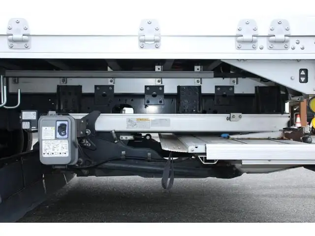 いすゞ フォワード 中型/増トン ウイング パワーゲート ベッドの中古トラック画像16