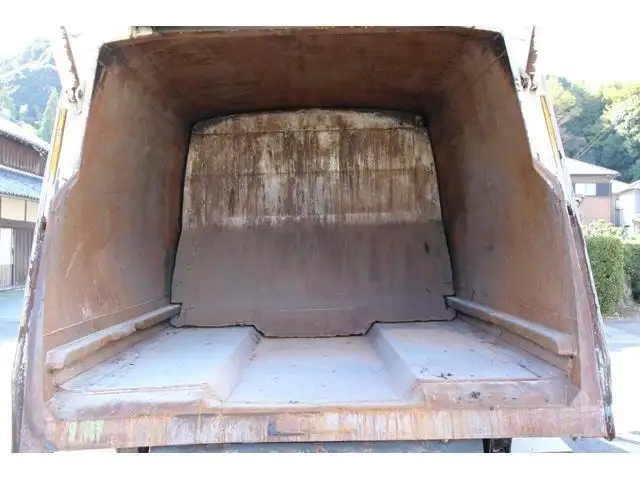 いすゞ フォワード 中型/増トン パッカー車 プレス式 の中古トラック画像6