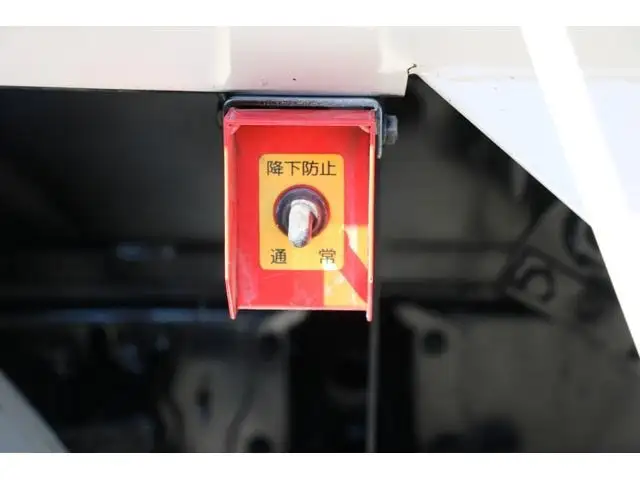 いすゞ フォワード 中型/増トン パッカー車 プレス式 の中古トラック画像10