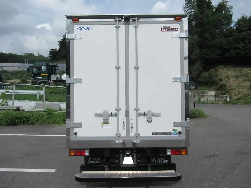 三菱 キャンター 小型 冷凍冷蔵 低温 床アルミの中古トラック画像4