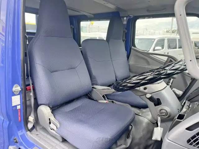 三菱 キャンター 小型 平ボディ Wキャブ パワーゲートの中古トラック画像11