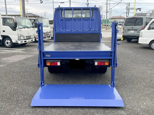 三菱 キャンター 小型 平ボディ Wキャブ パワーゲートの中古トラック画像6
