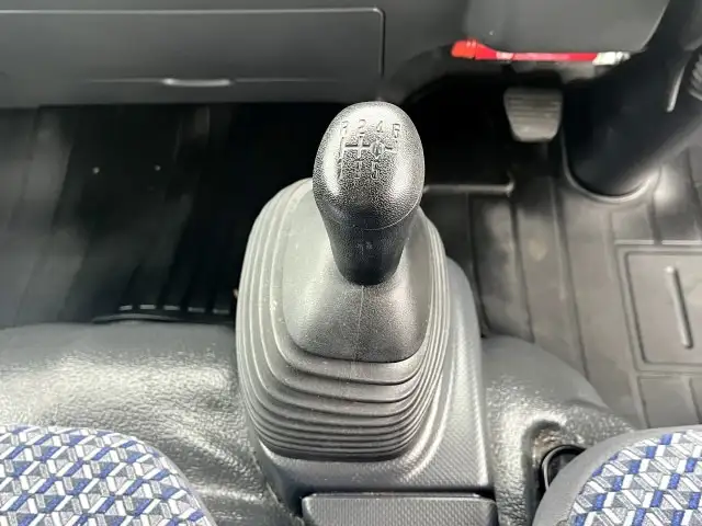 いすゞ エルフ 小型 冷凍冷蔵 低温 サイドドアの中古トラック画像12