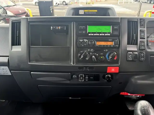 いすゞ エルフ 小型 冷凍冷蔵 低温 サイドドアの中古トラック画像11