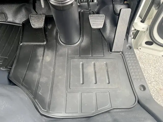 いすゞ エルフ 小型 冷凍冷蔵 低温 サイドドアの中古トラック画像13