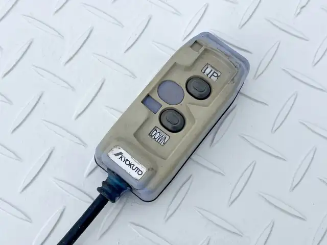 日産 アトラス 小型 平ボディ パワーゲート CBF-SQ2F24の中古トラック画像9