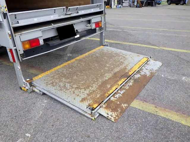 トヨタ ダイナ 小型 アルミバン パワーゲート サイドドアの中古トラック画像9