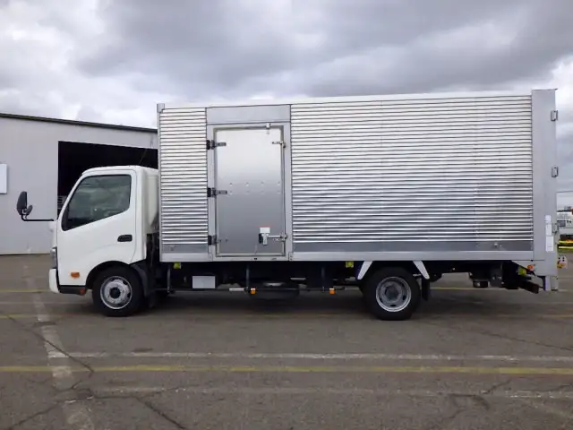 トヨタ ダイナ 小型 アルミバン パワーゲート サイドドアの中古トラック画像4