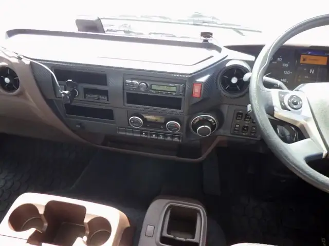 日野 レンジャー 中型/増トン 平ボディ ベッド 2KG-FD2ABAの中古トラック画像12