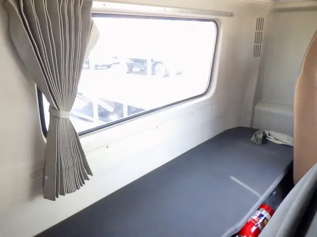日野 レンジャー 中型/増トン 平ボディ ベッド 2KG-FD2ABAの中古トラック画像14